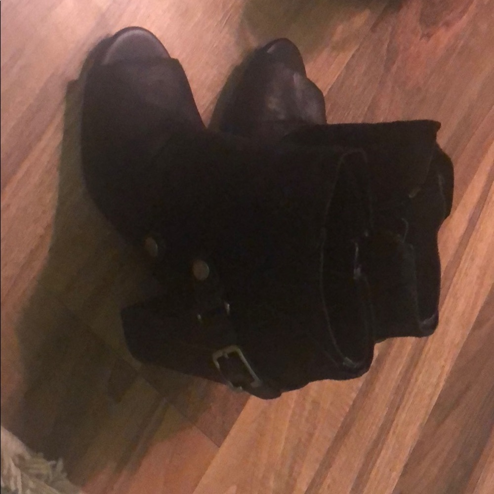 Ankle boots suede
